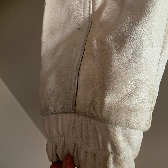 Rare House of Dereon Leather and Fur Bomber Jacket - Picture 4 of 6